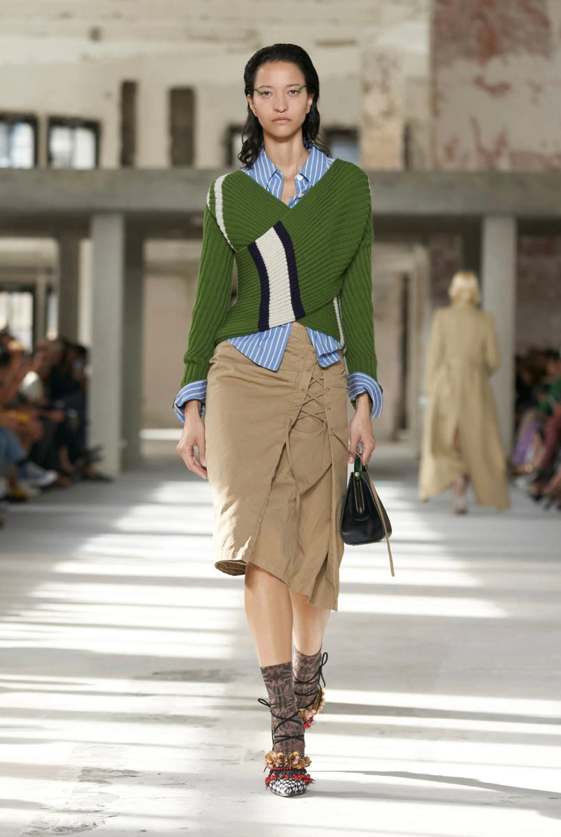DRIES VAN NOTEN 2004ss ランウェイ　白　スカート Dries Van Noten SS24 – Envoy of Belfast
