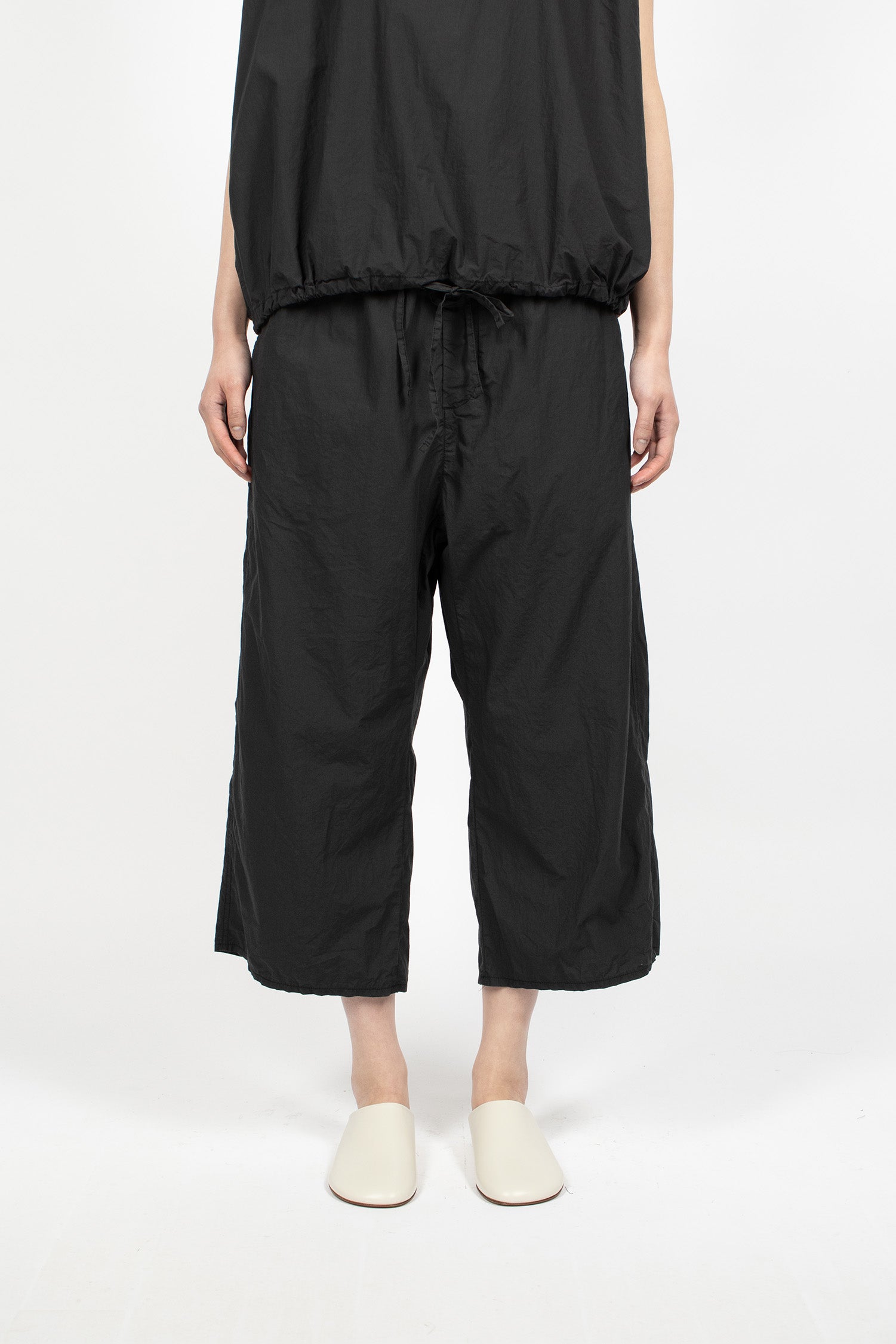 23_178 Wide&Short Trousers TC Black