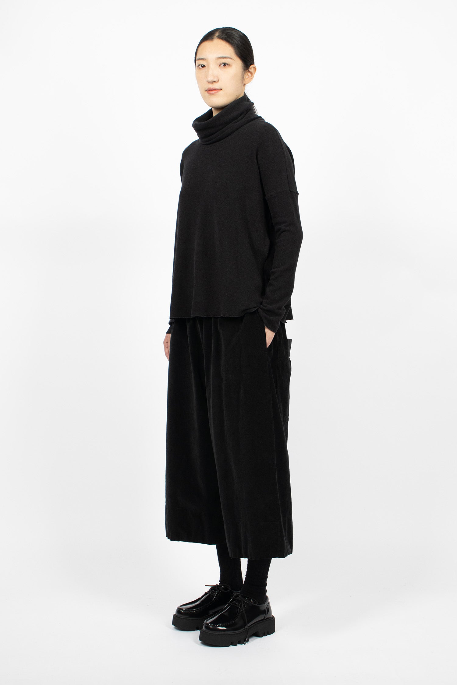 23_260 Velvet Wide Trousers Black