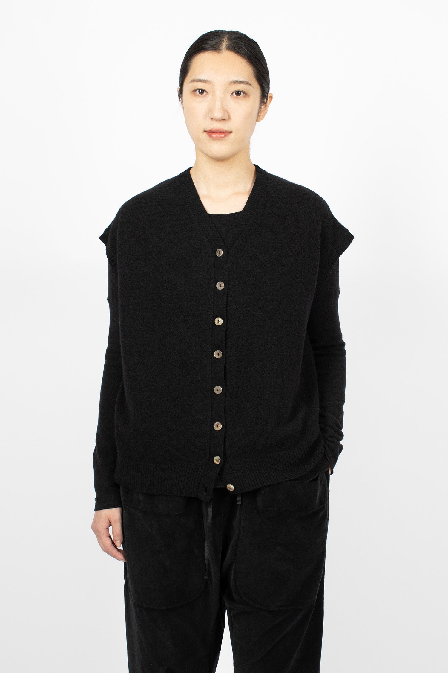 4434 Cashmere Open Vest Black