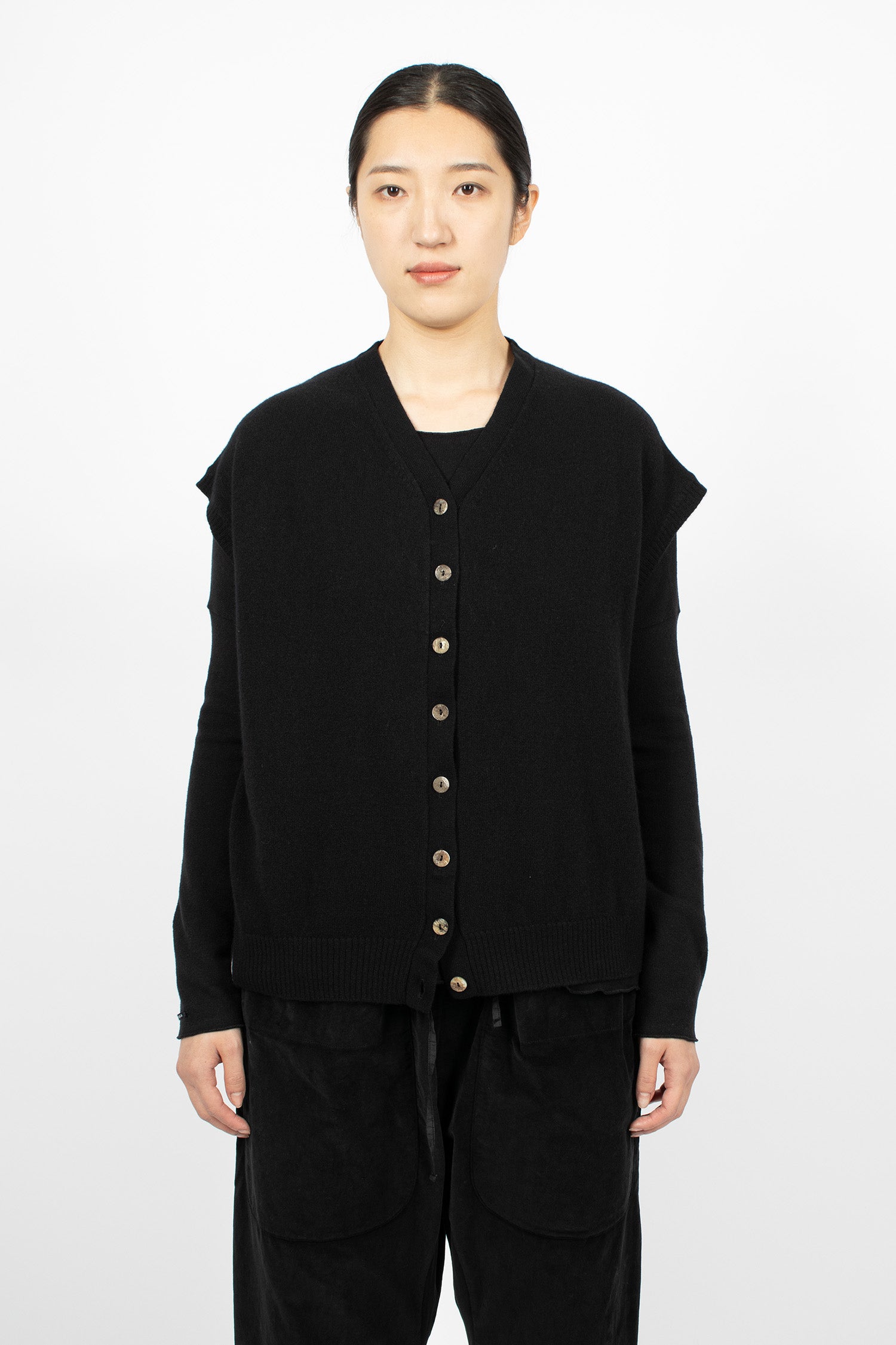 4434 Cashmere Open Vest Black