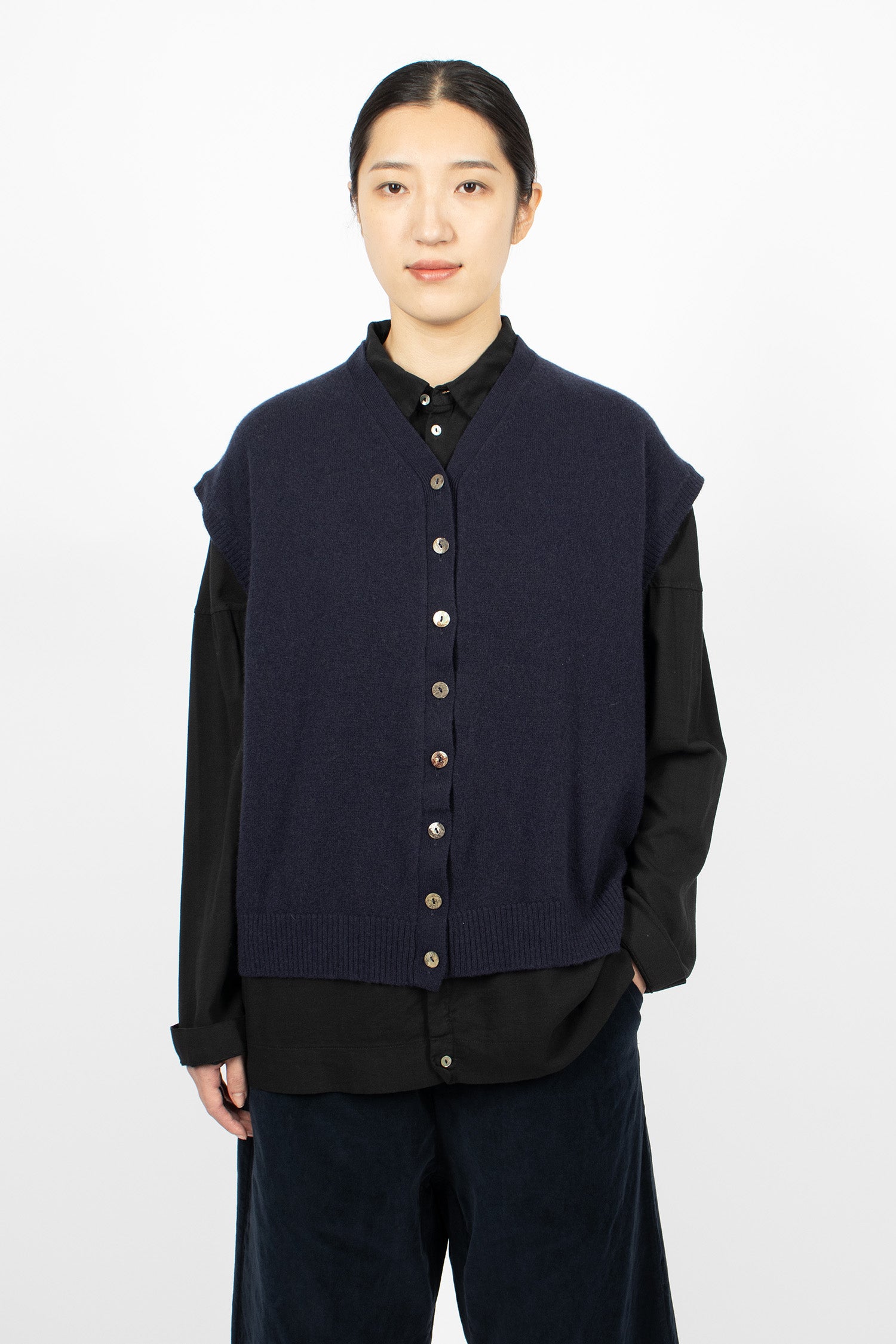 4434 Cashmere Open Vest Ink