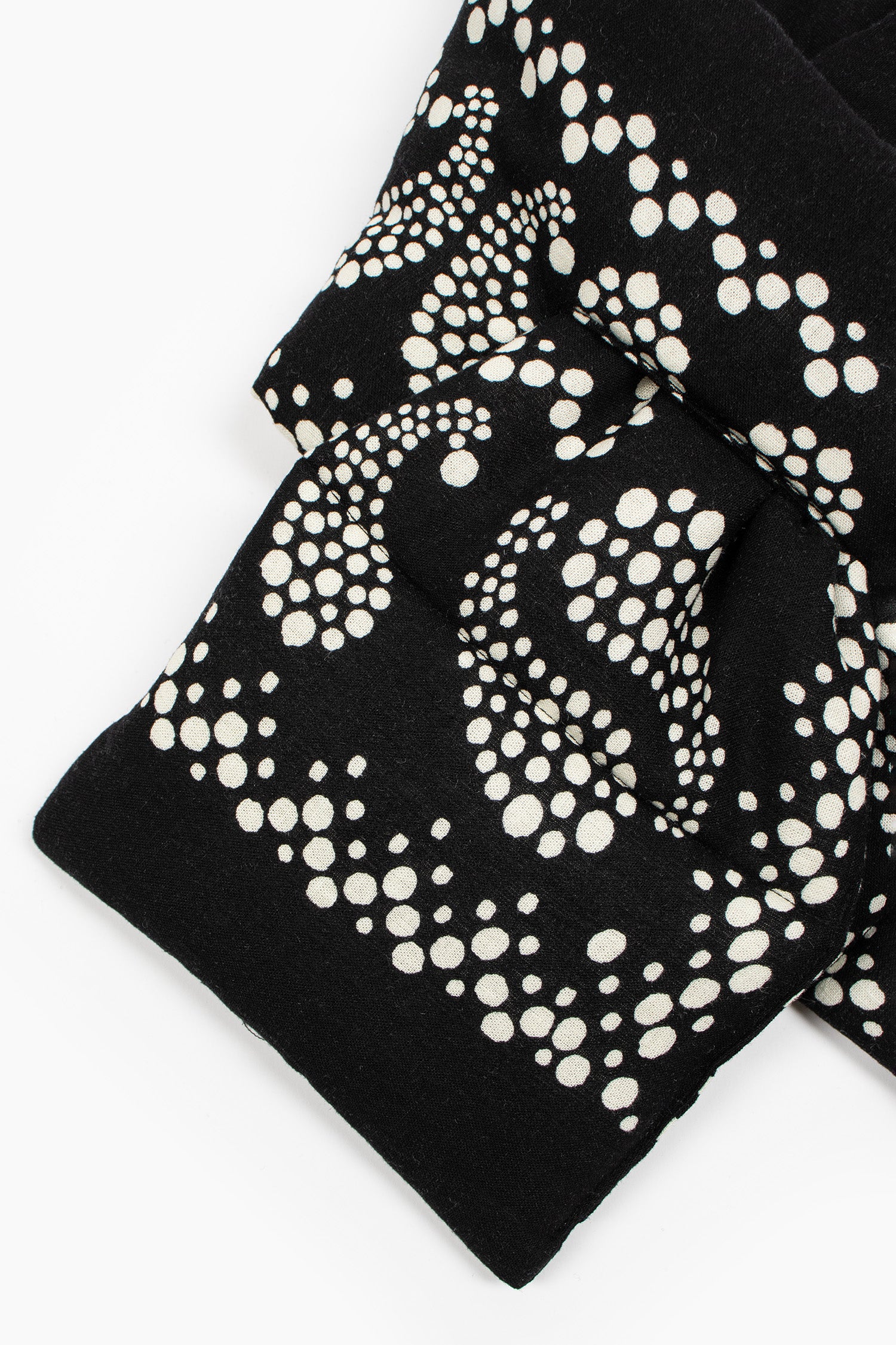 Kesa Padded Muffler Black