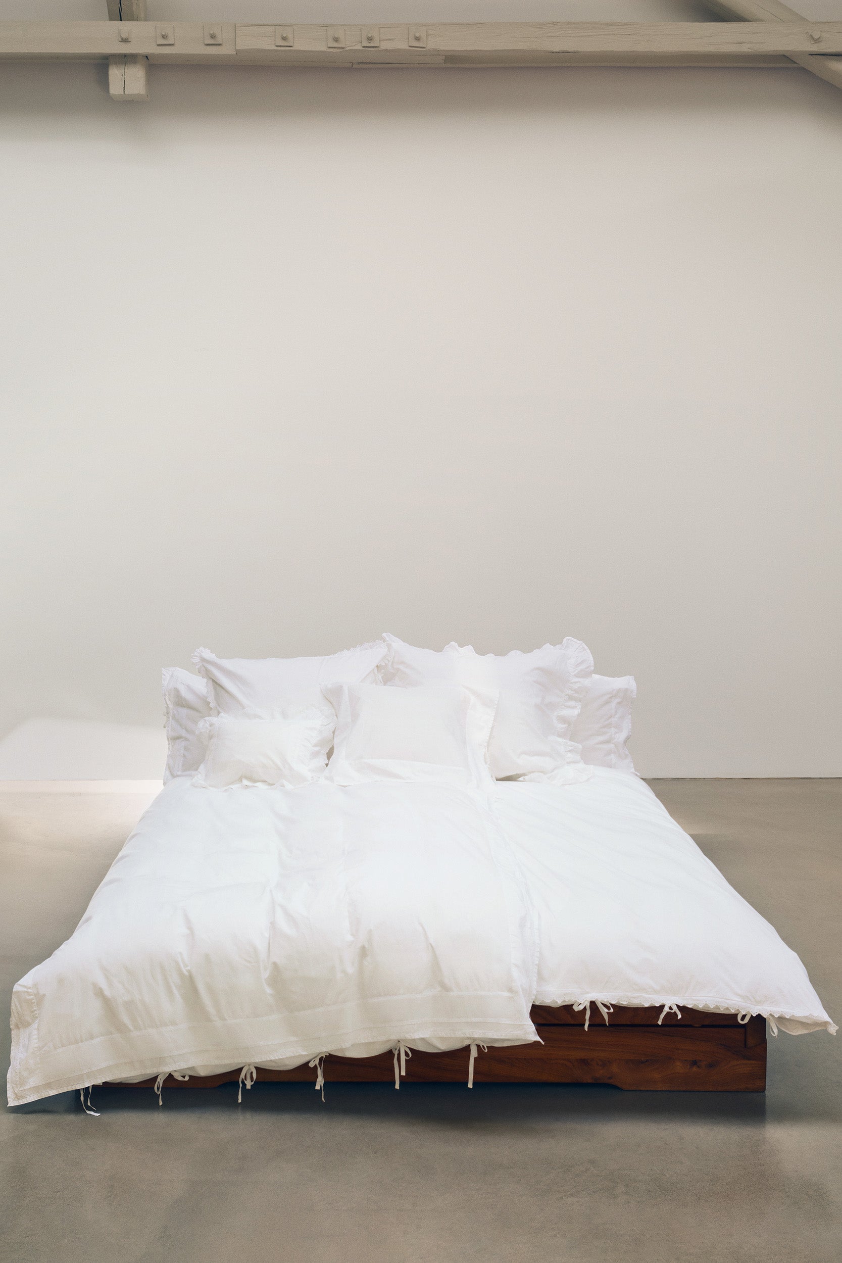 Broderie Anglaise Perle Double Duvet Cover Broken White