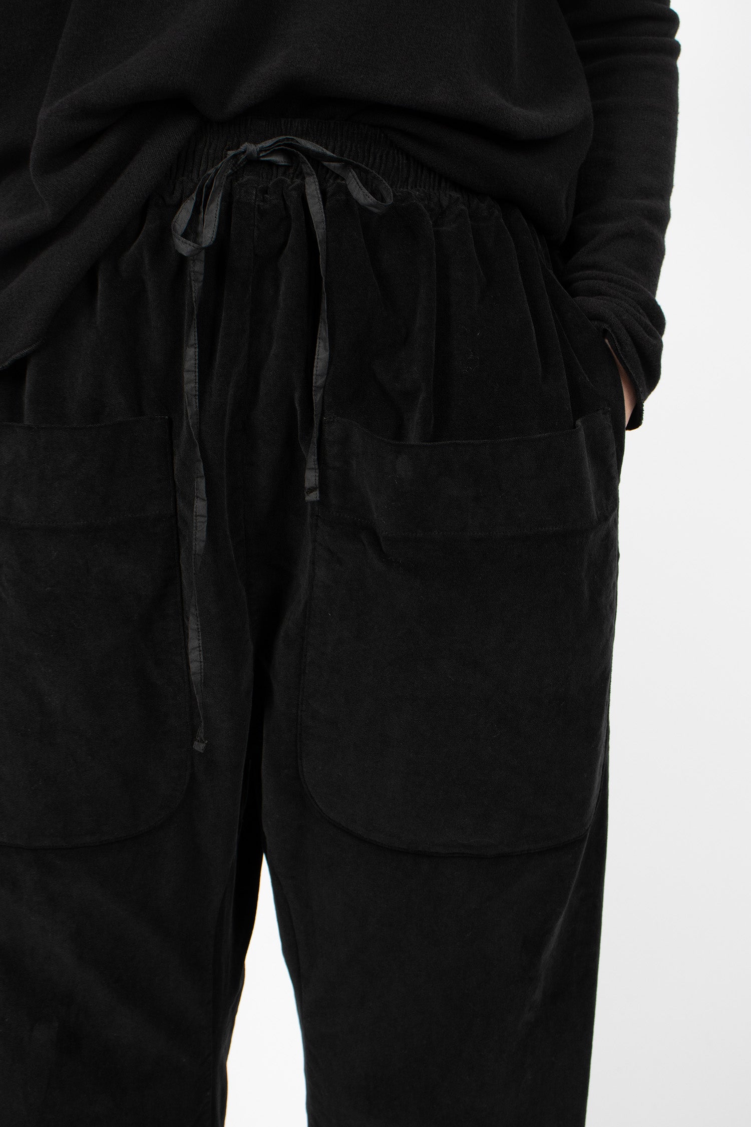 U23126 Velvet Braghe Black