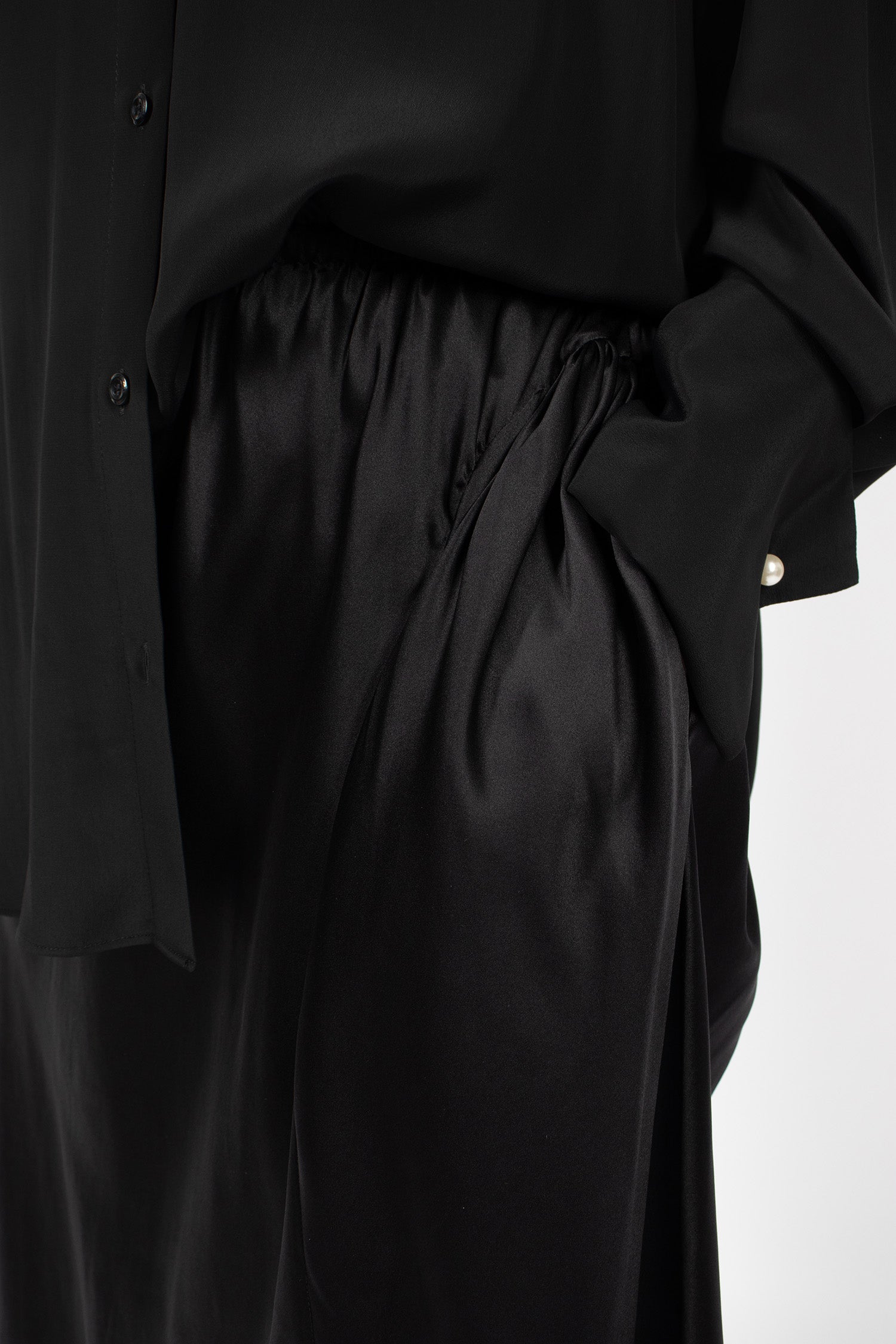 Single Hip Detail Easy Skirt Black