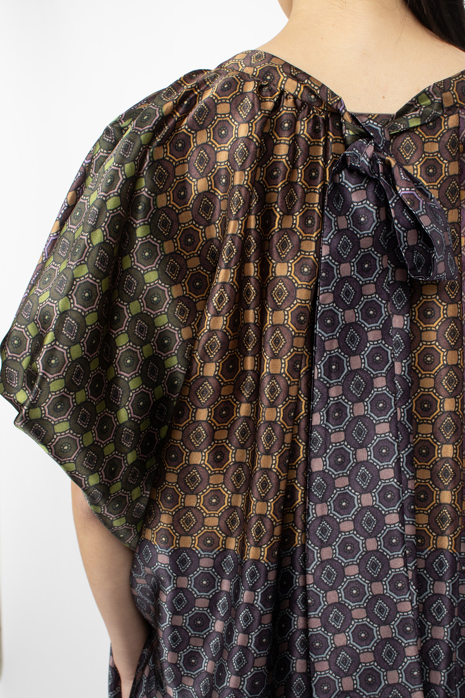 Silk Pussy-Bow Dress Dessin C