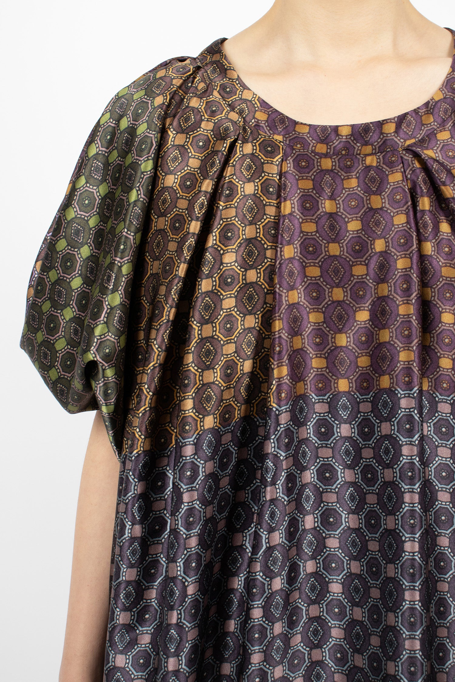 Silk Pussy-Bow Dress Dessin C