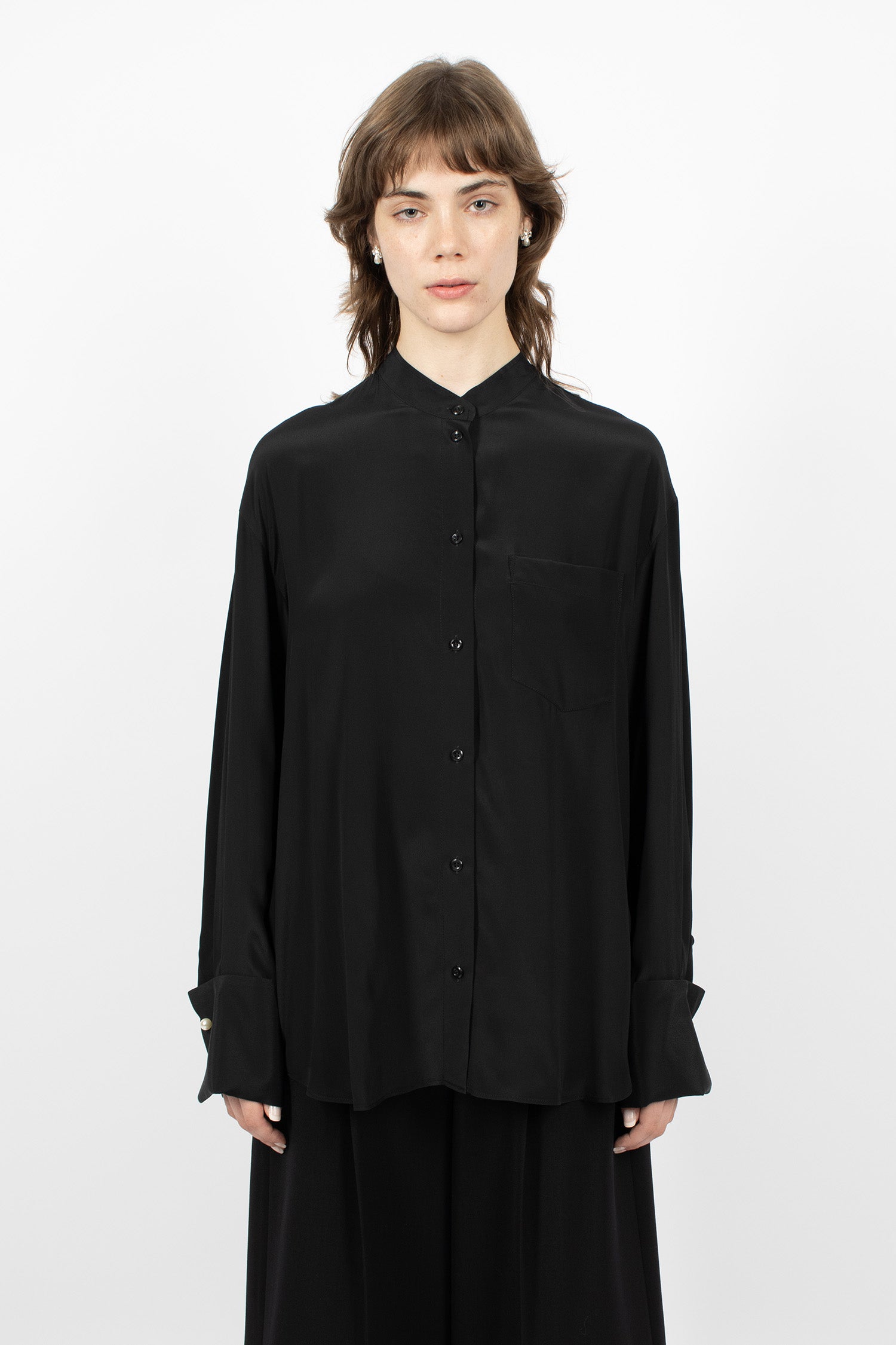 Collarless Elongated Cuff Shirt Black