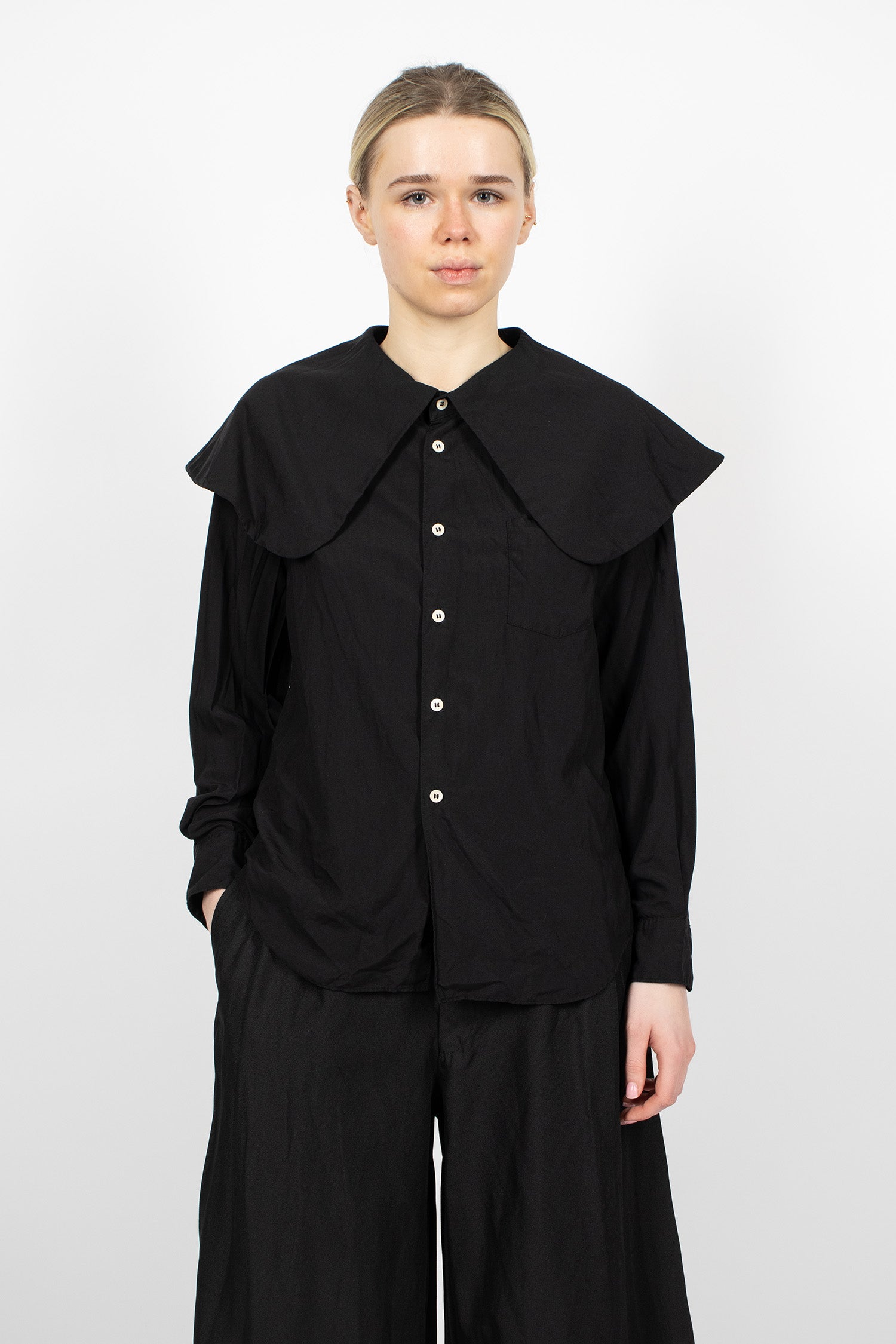 Peter Pan Collar Shirt Black