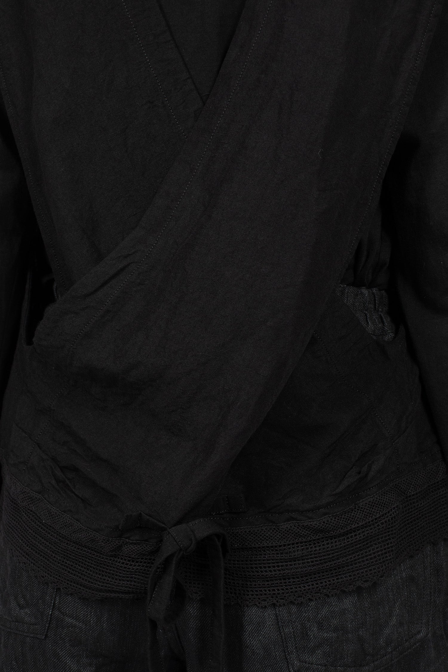 Back Cross Vest Black