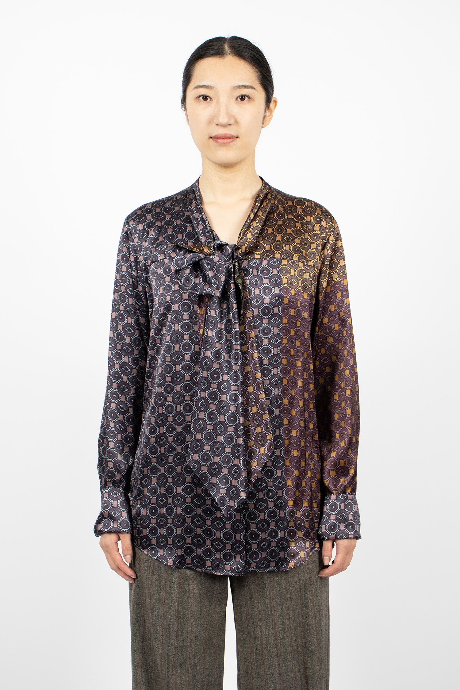 Silk Pussy-Bow Shirt Dessin C