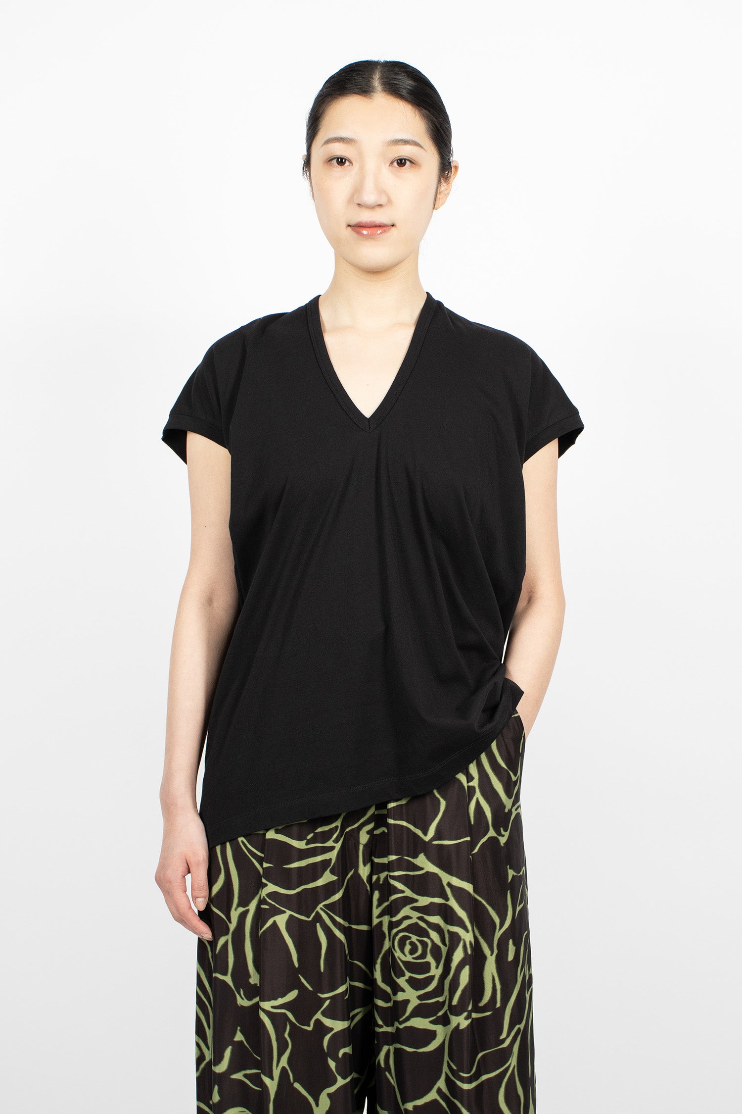 V-Neck Tee Black