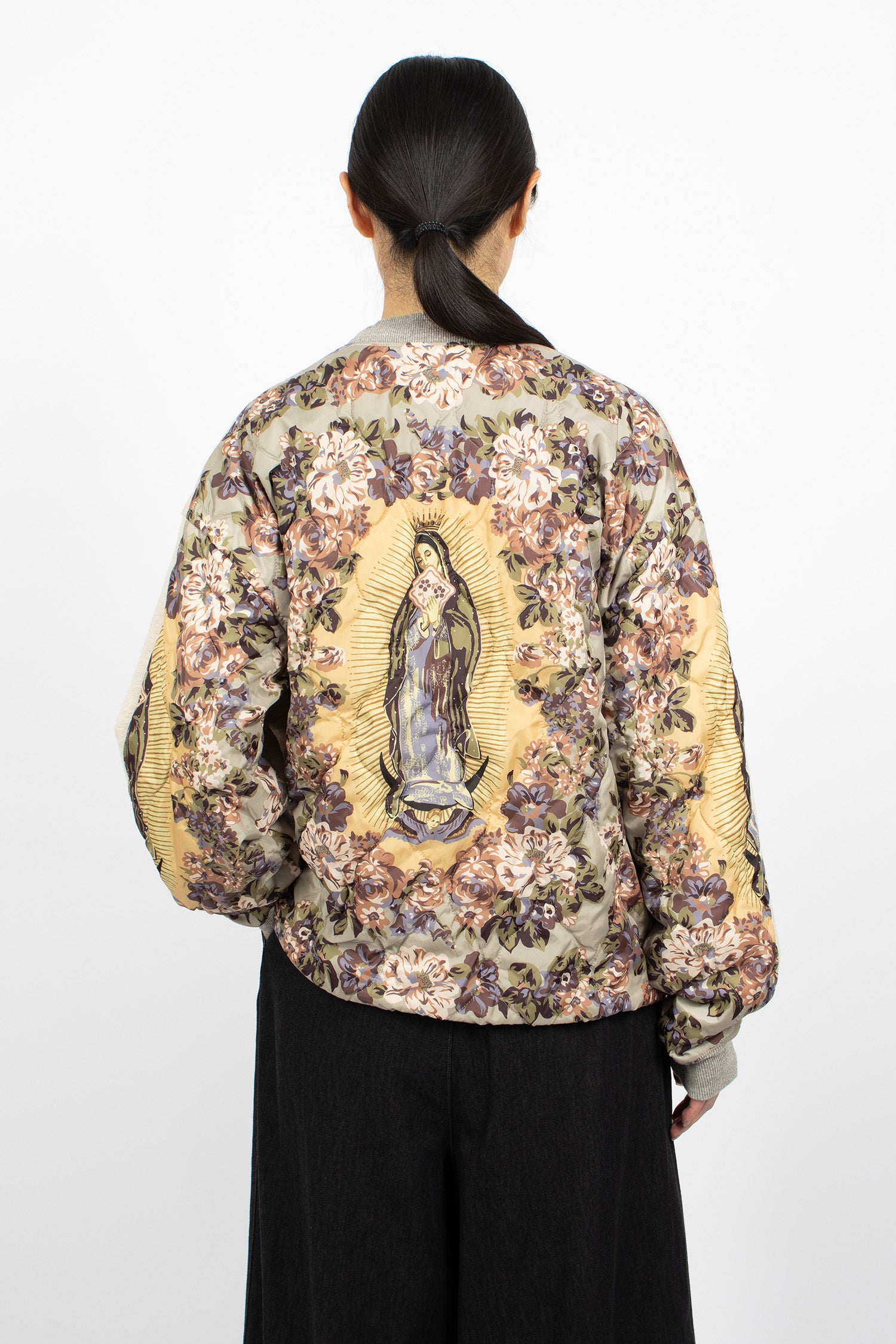 Bivouac Big Mary Sweatshirt Ecru