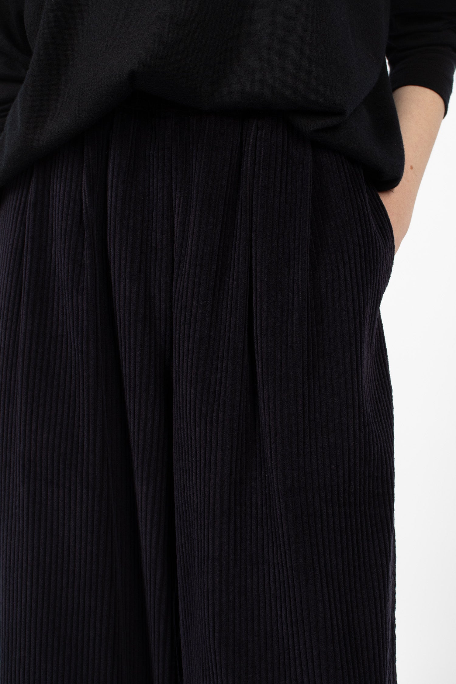 NWD17 Wide Pants Dark Navy