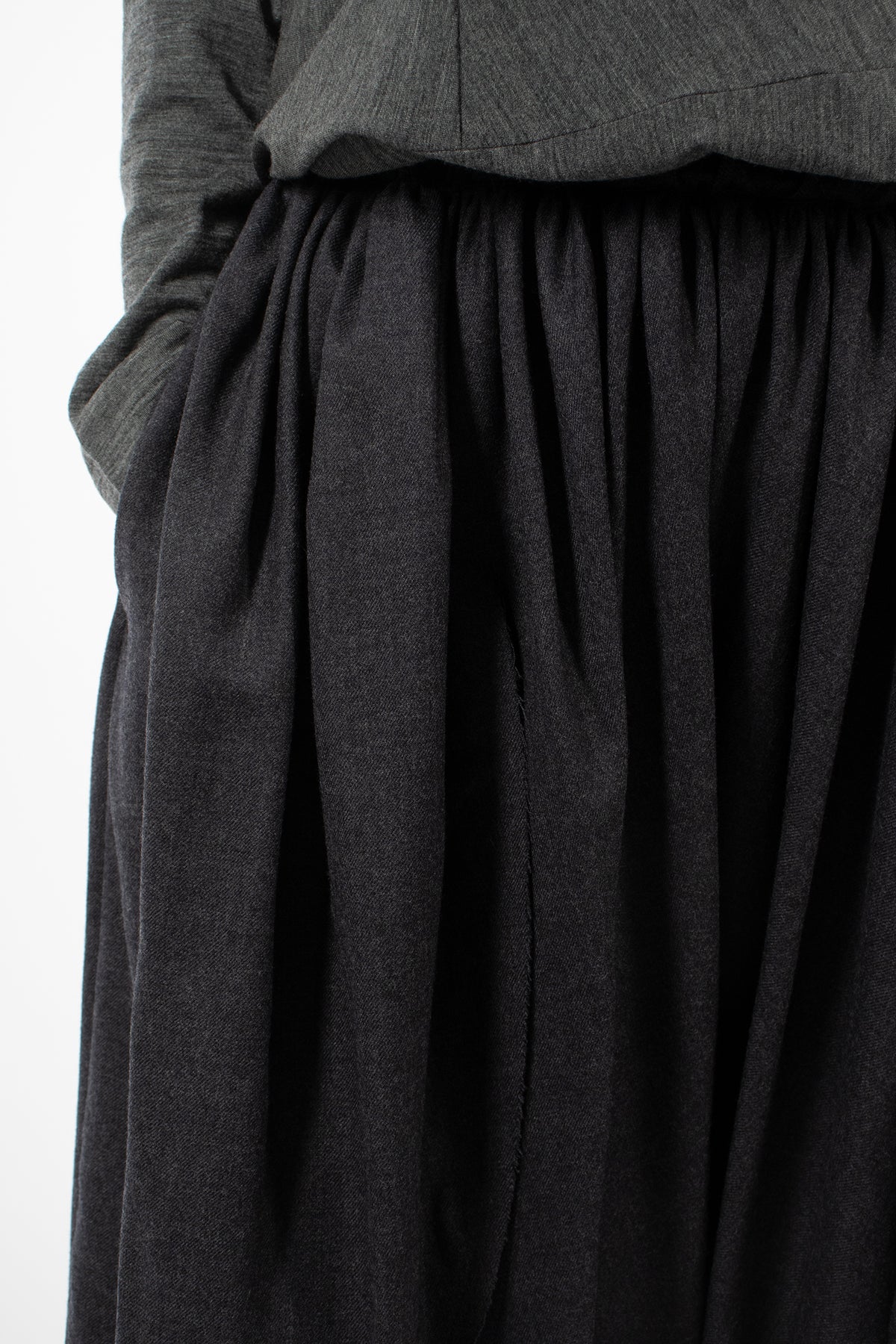 Gathered Wool Saxony Pants Charcoal Grey