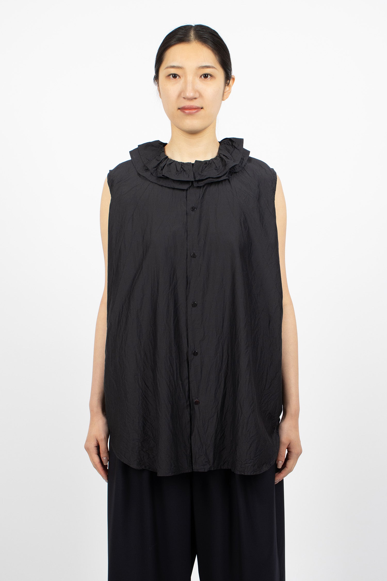 Ruffle Collar Sleeveless Shirt Black Navy