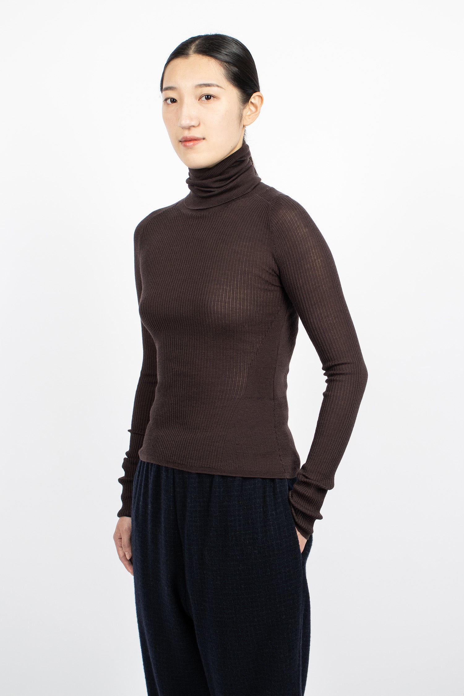 Ribbed Turtleneck Dark Brown