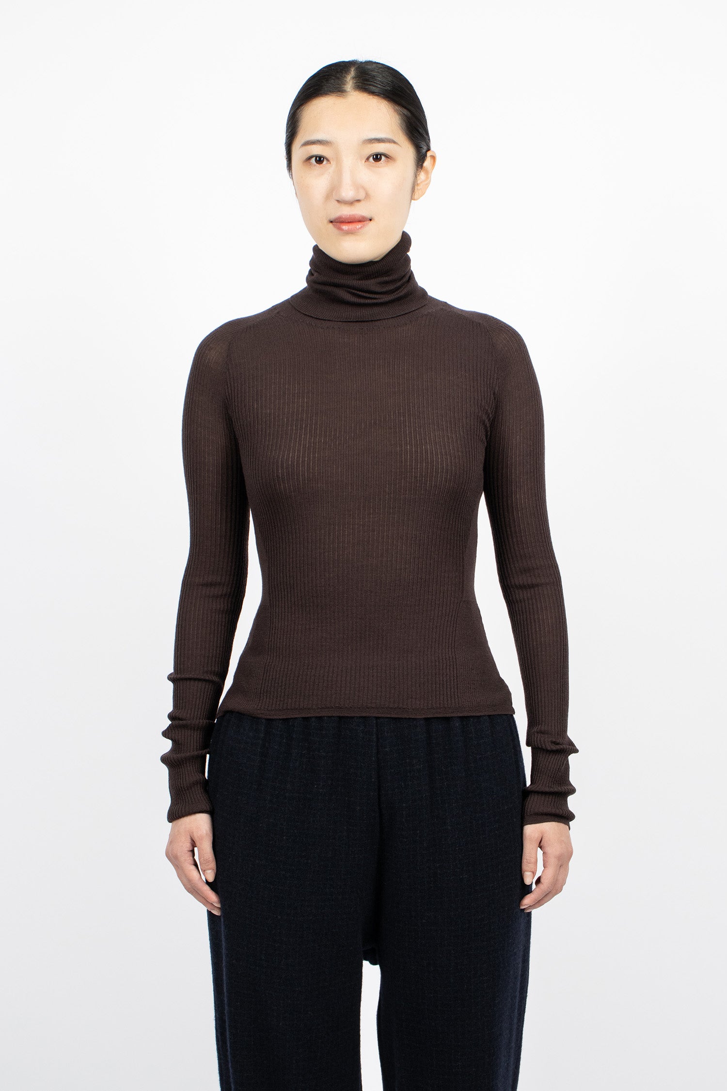 Ribbed Turtleneck Dark Brown