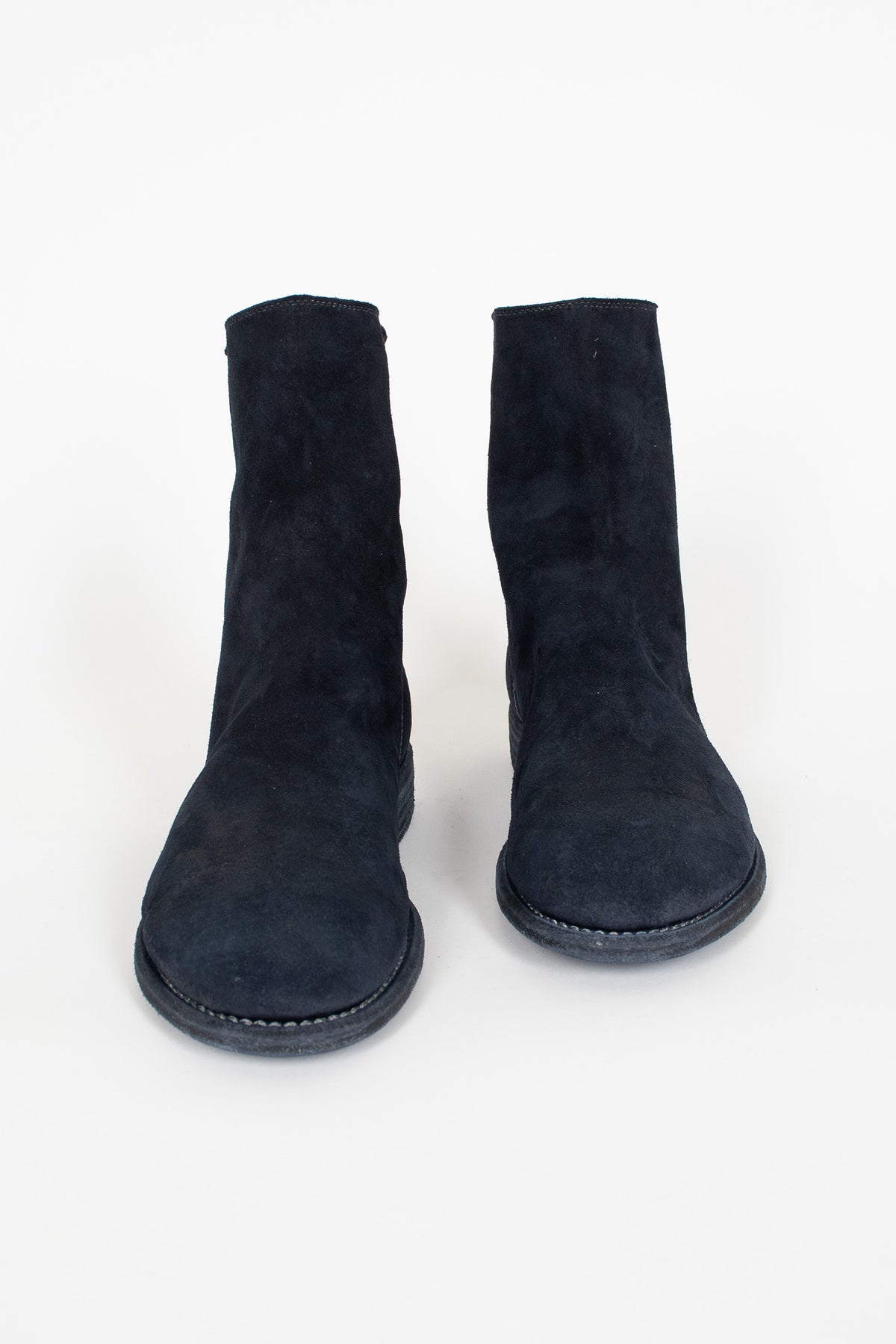 596GY Reverse Back Zip Ankle Boots CV185T
