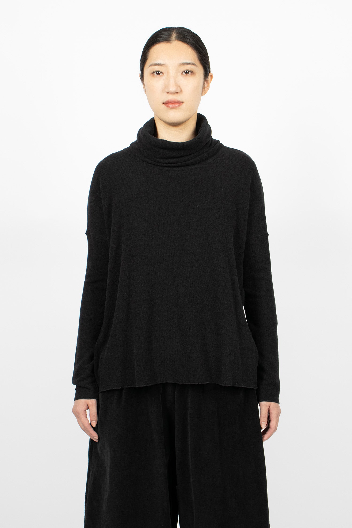 1944 Turtleneck JP Black