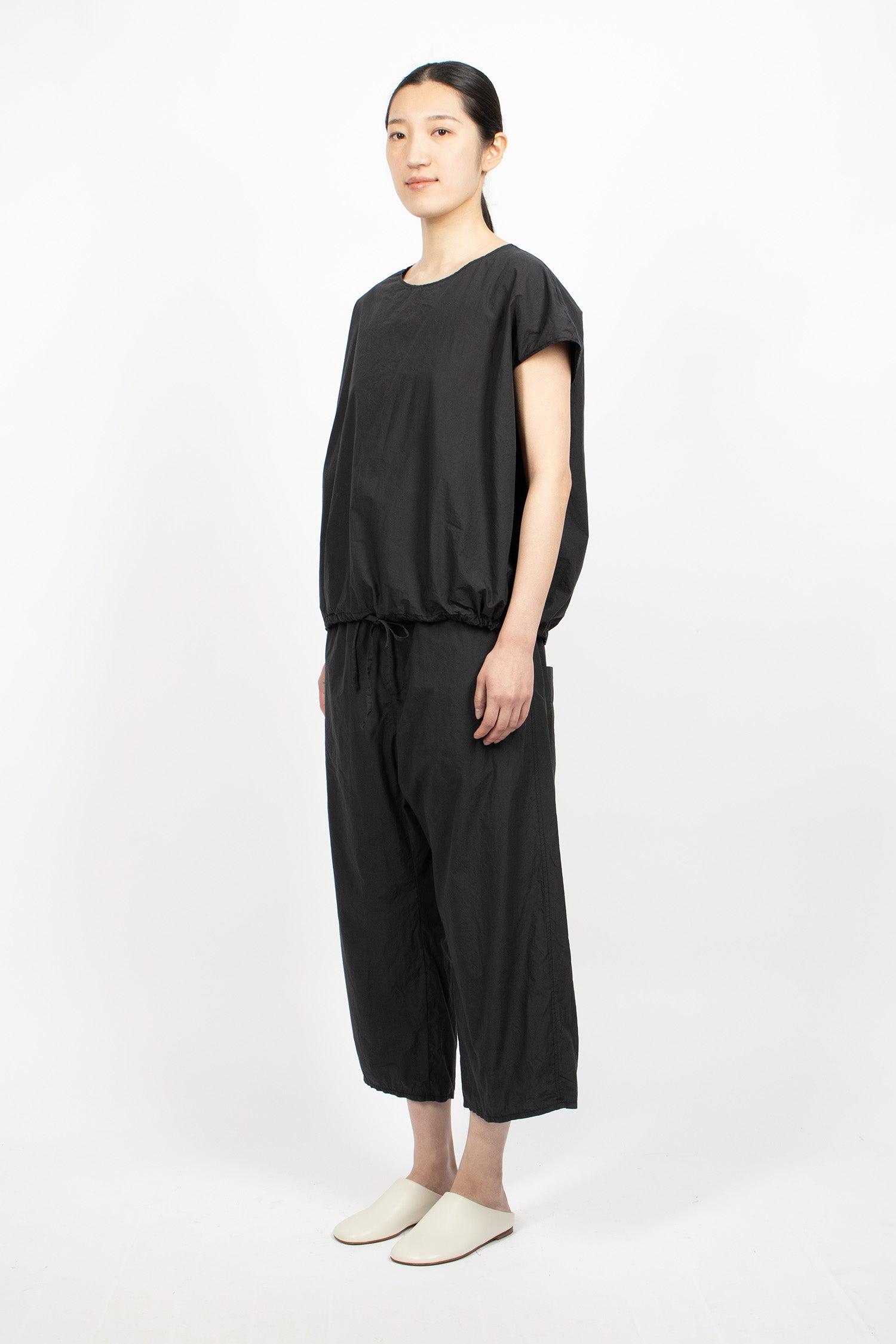 23_178 Wide&Short Trousers TC Black