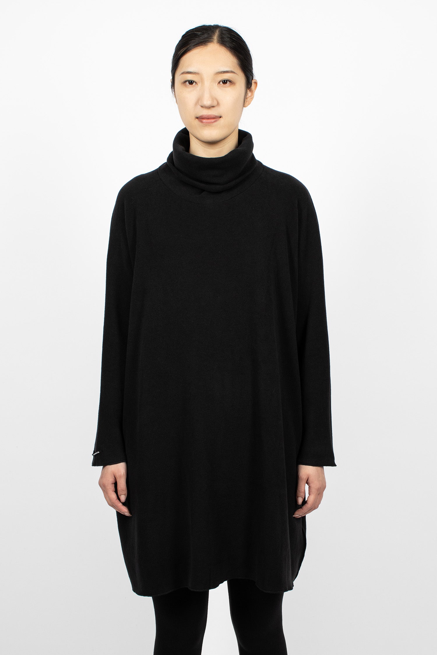 31_213 Turtleneck Dress Black