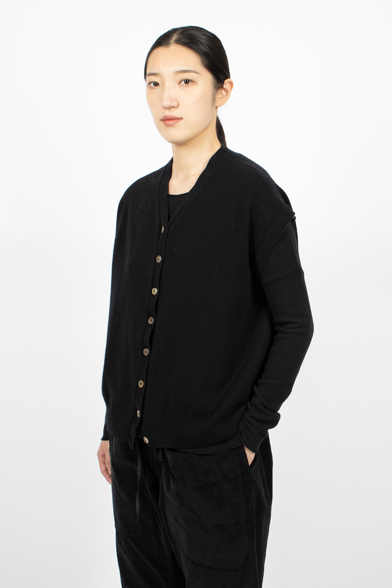 4434 Cashmere Open Vest Black