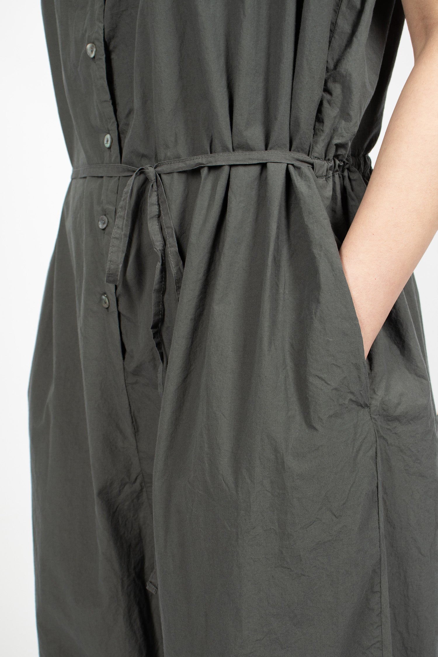 60_09 Sleeveless Collar Jumpsuit TC Thyme