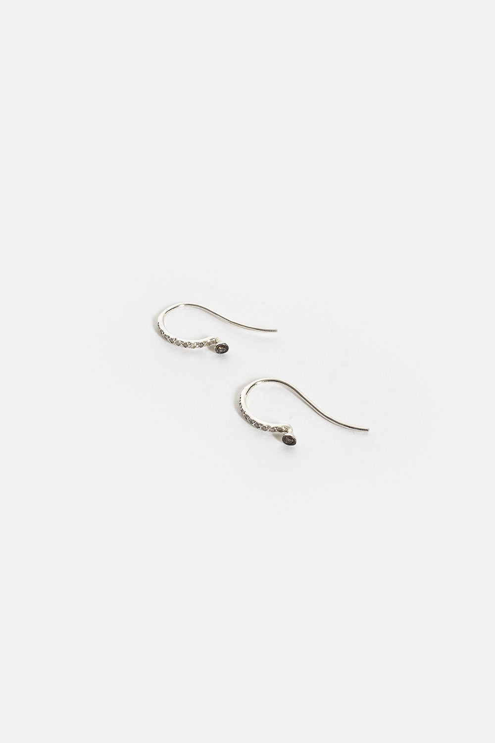 QM B Earrings Silver/Diamonds