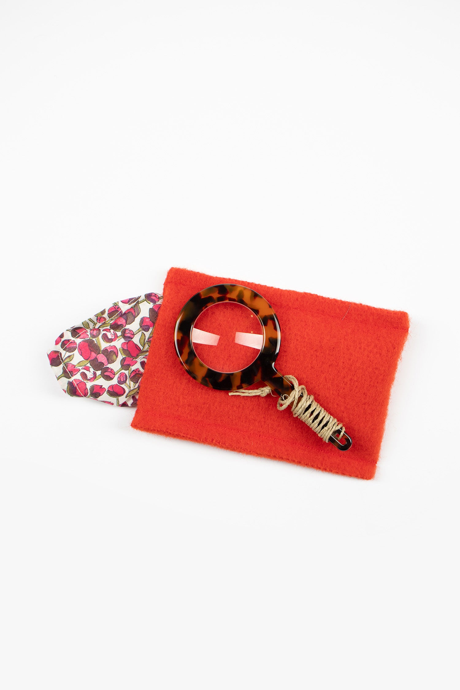 Magnifying Glass Pendant Tortoise