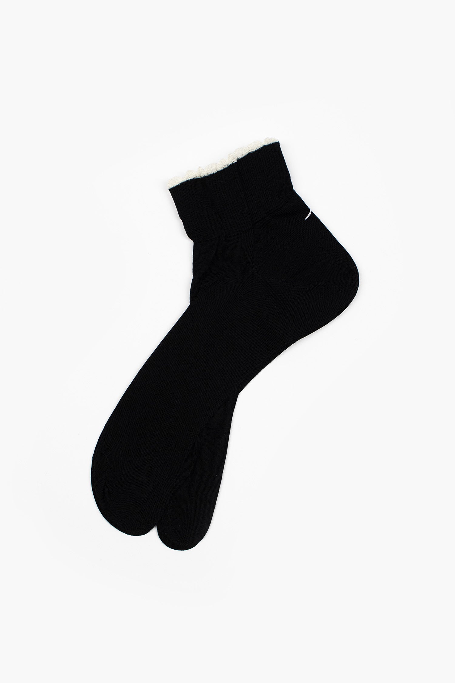 AM-822 Tabi Socks Black