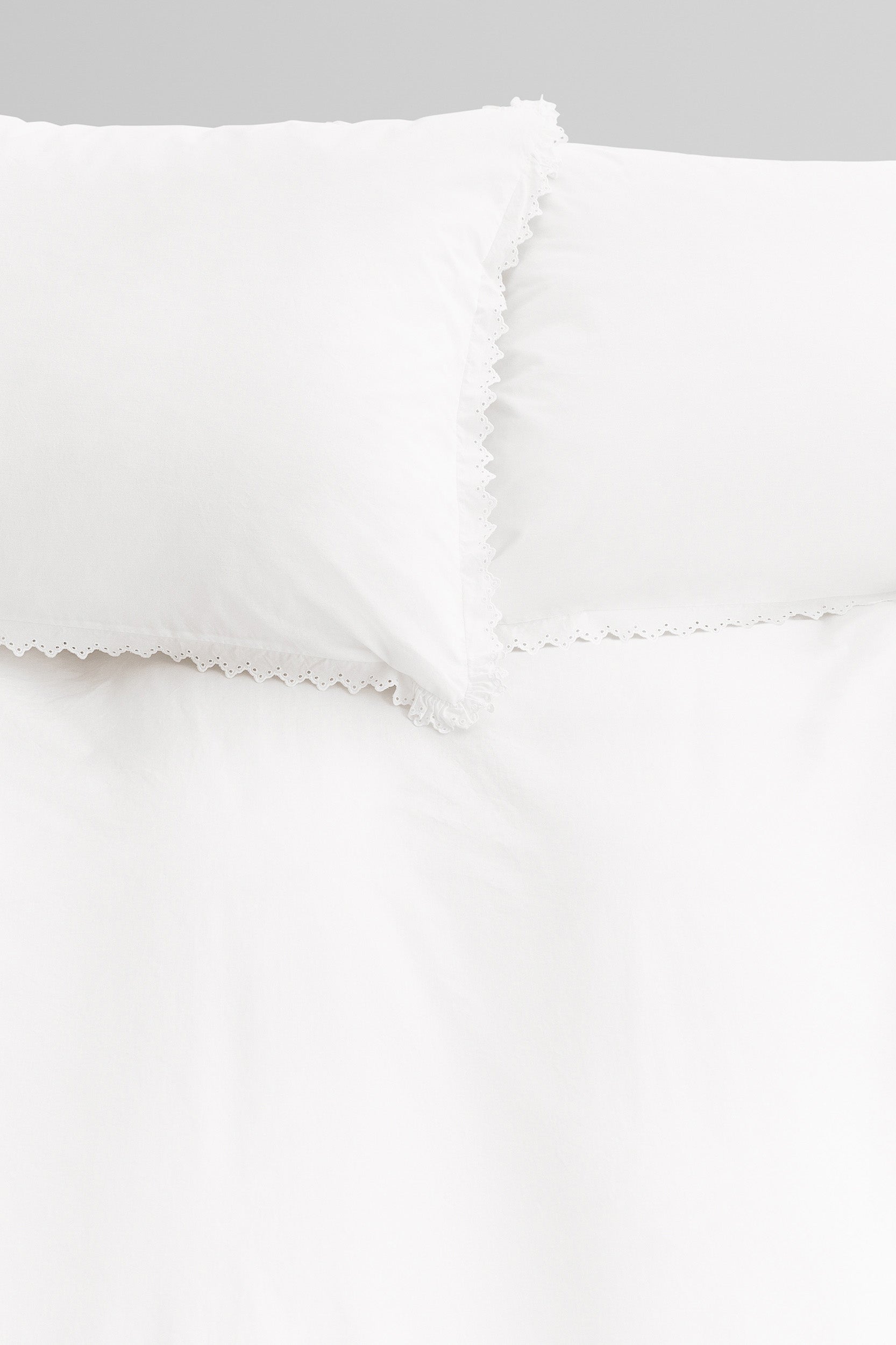 Broderie Anglaise Anaïs Pillowcase Broken White