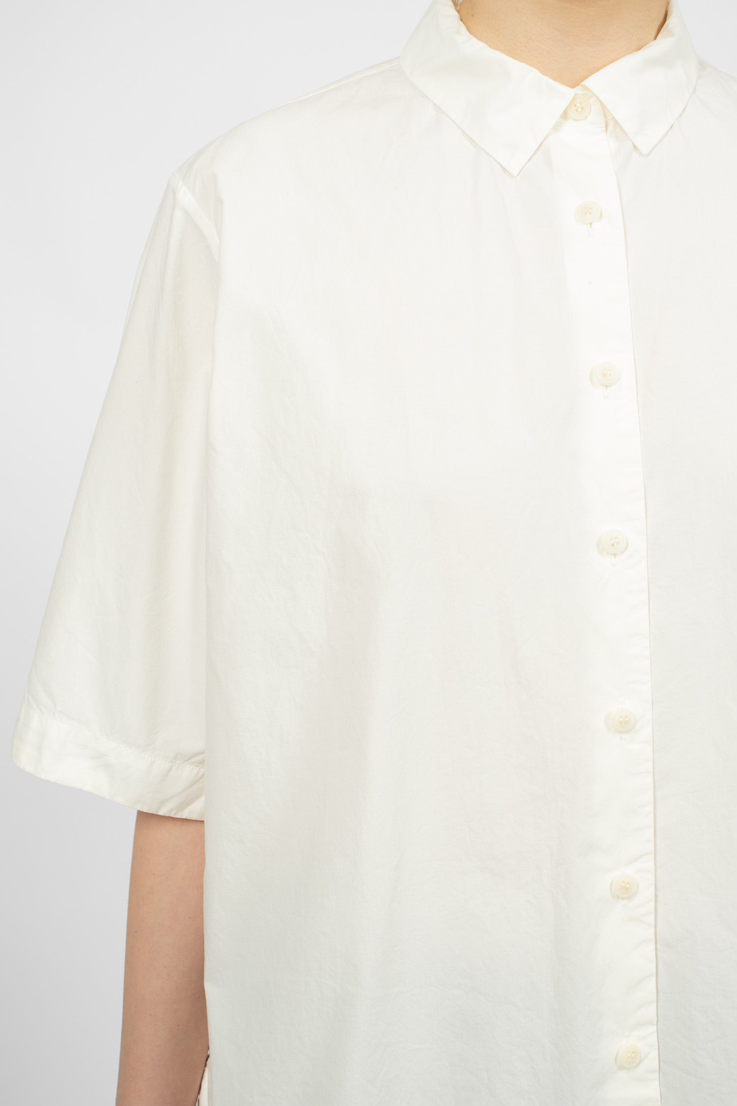Atoless Shirt Off-White