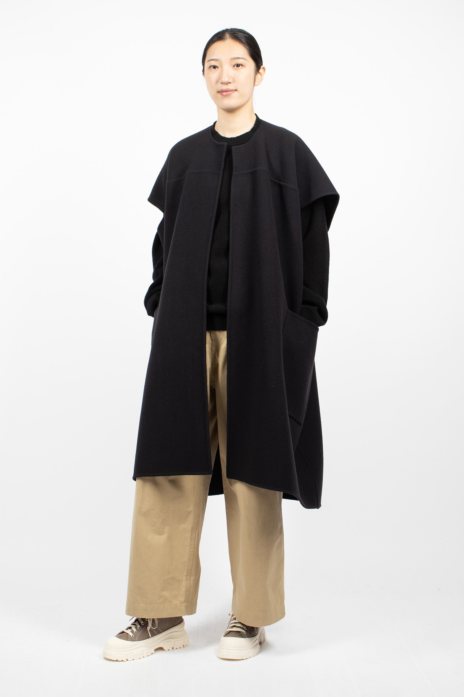 Ciovo Sleeveless Coat Midnight