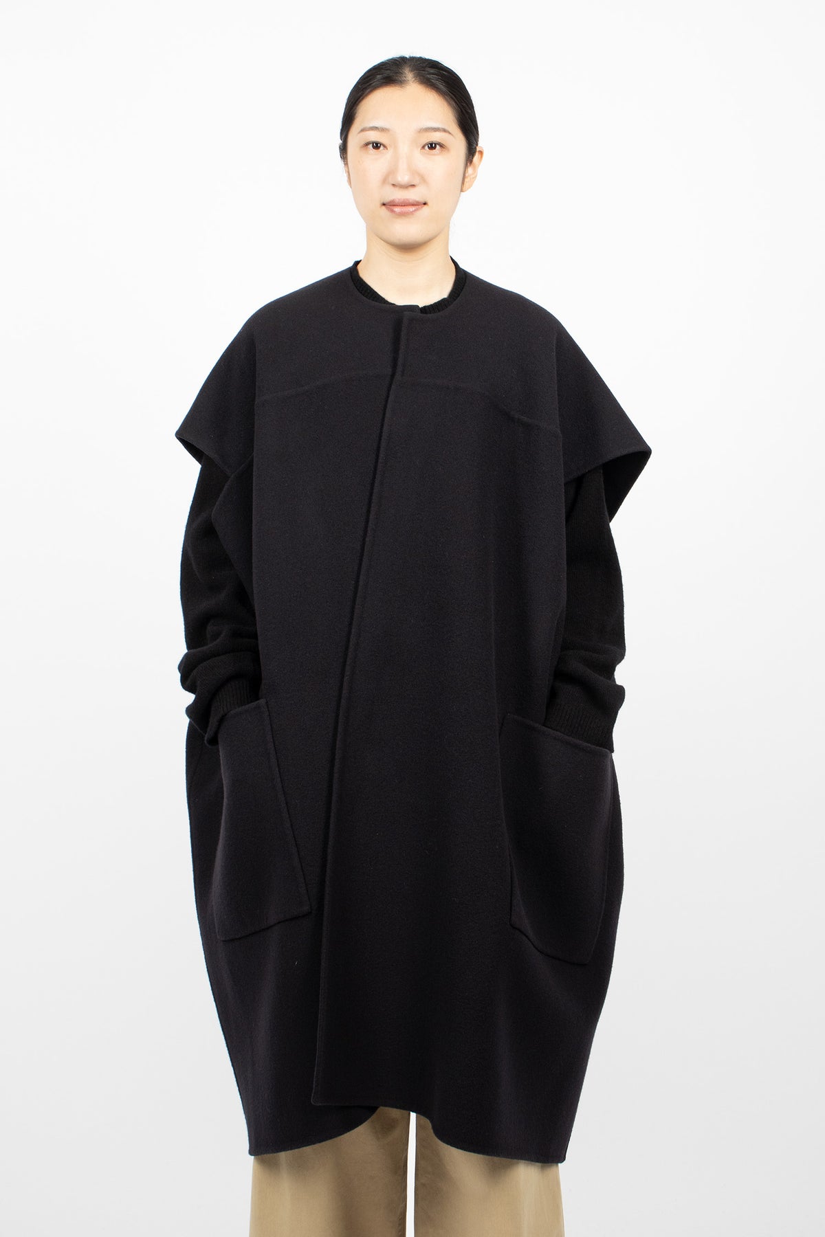 Ciovo Sleeveless Coat Midnight