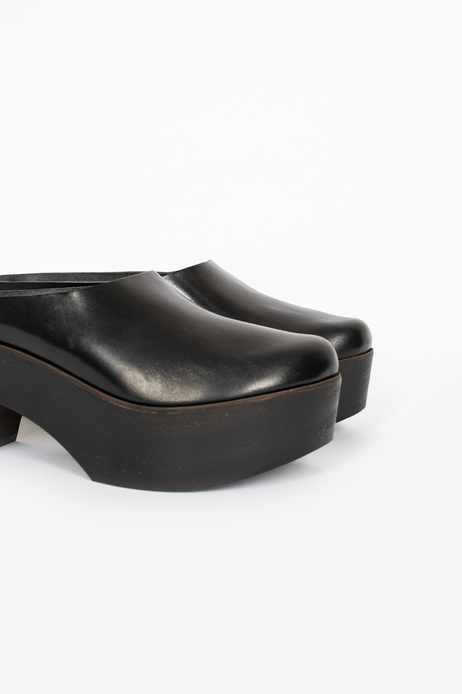 Heeled Sabot Clog Black