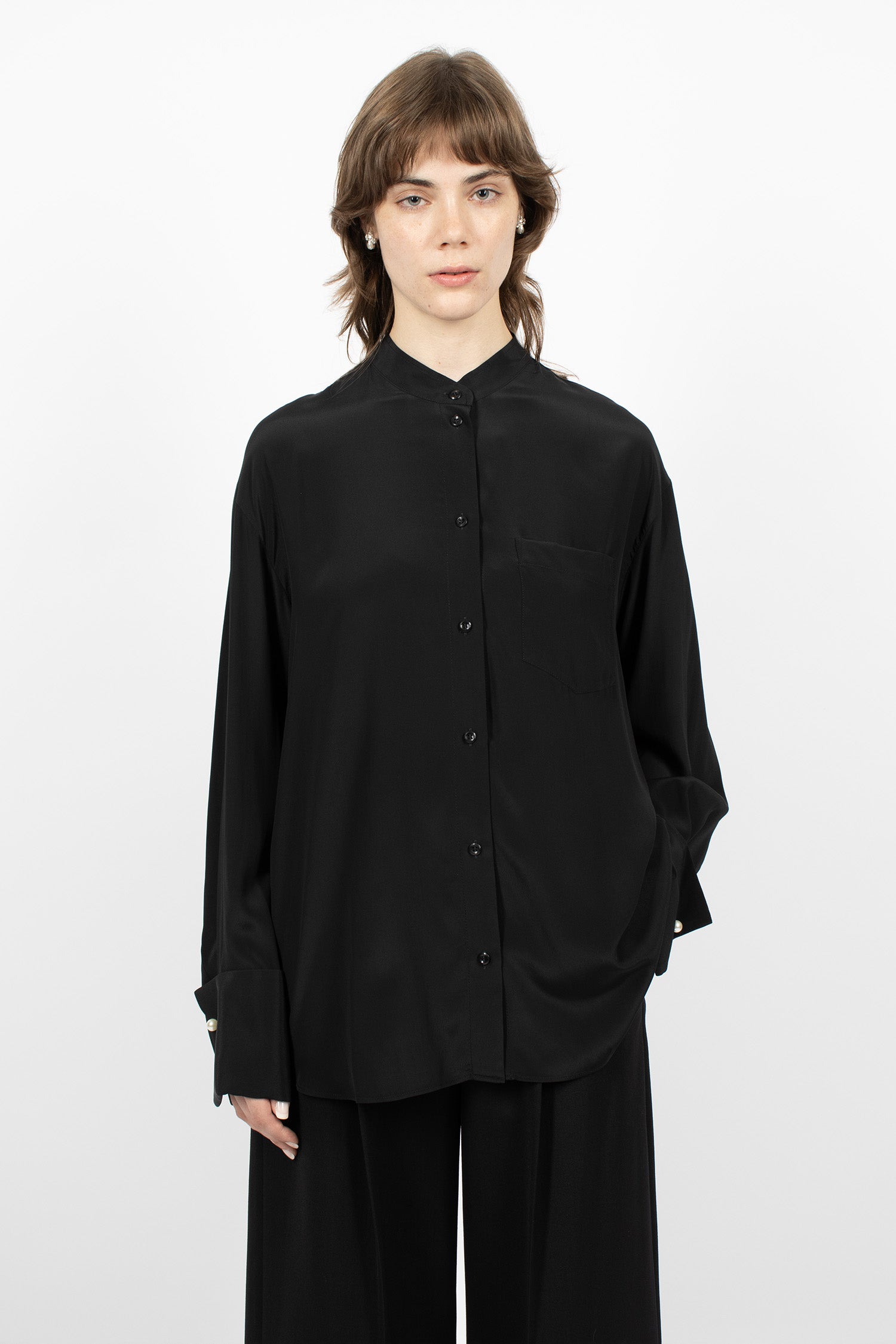 Collarless Elongated Cuff Shirt Black