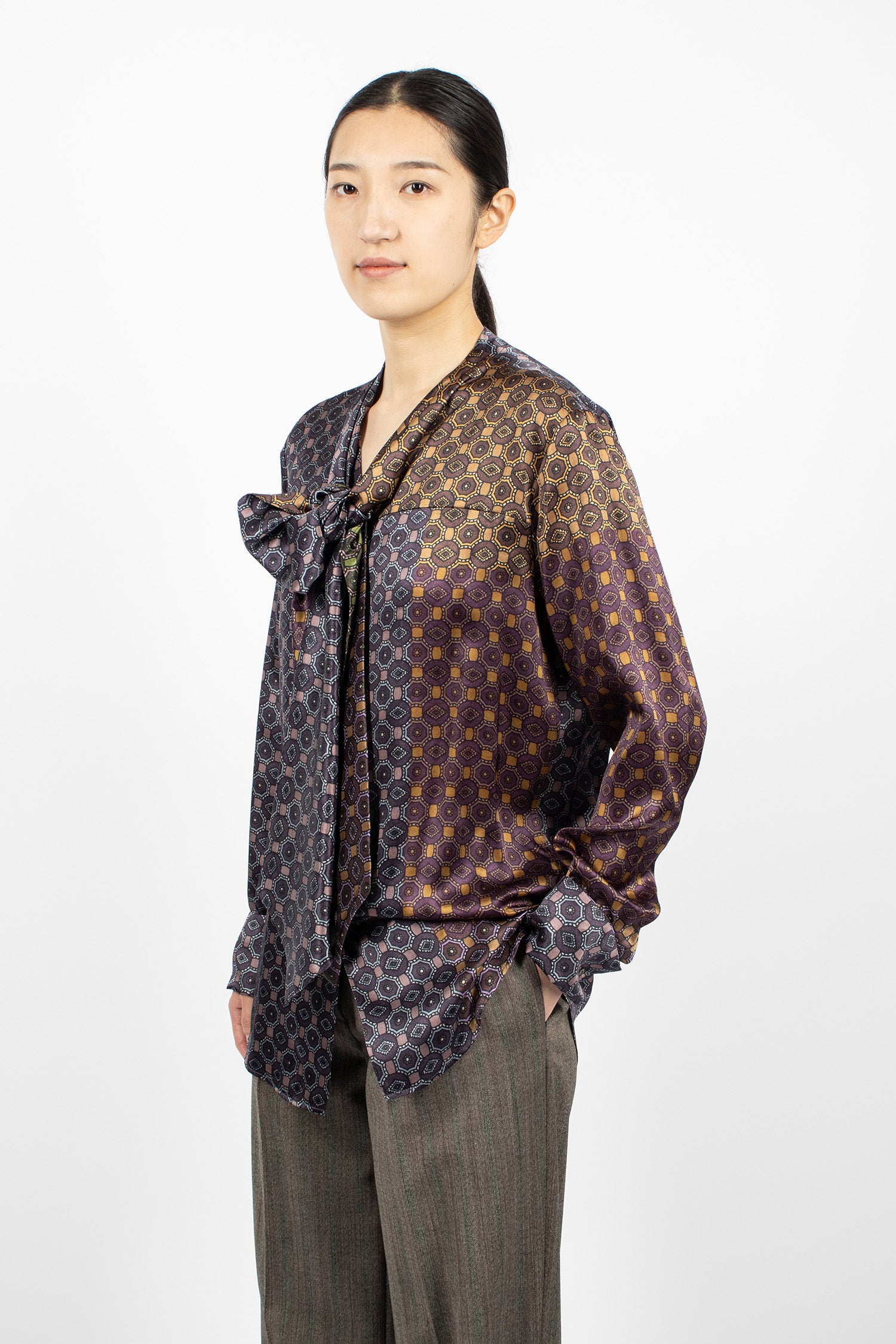 Silk Pussy-Bow Shirt Dessin C