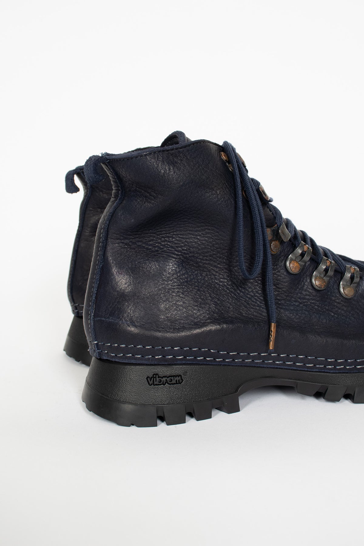 VS19 Full Grain Mountain Boots CV185T