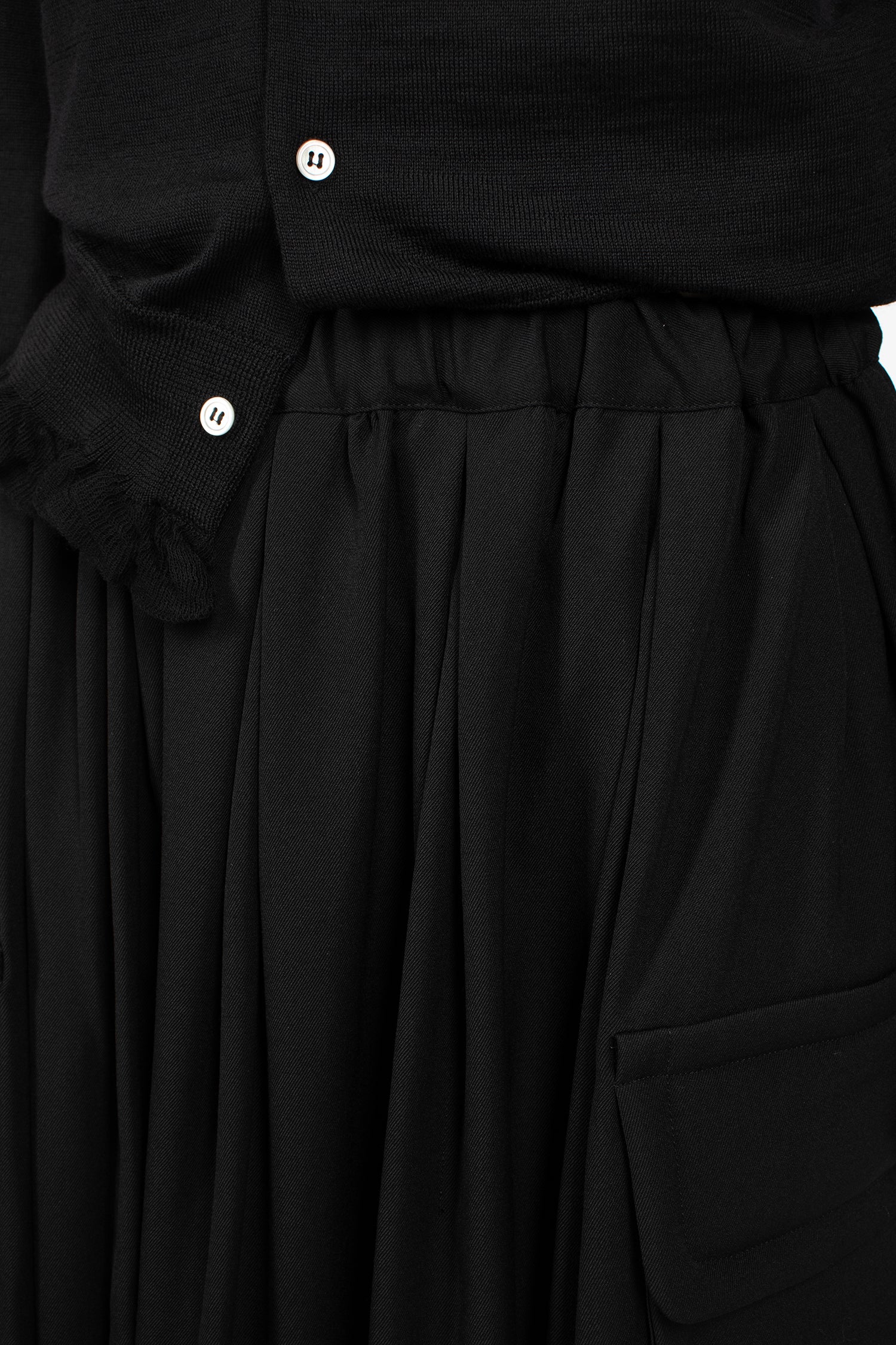 Padded Pocket Pleated Skirt Black