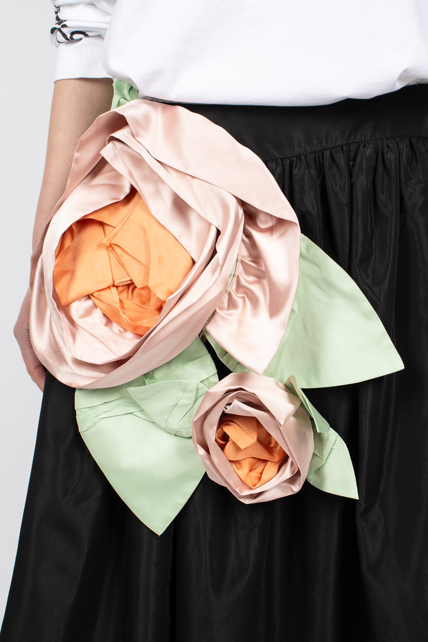 Pressed Rosette Petal Hem Basque Skirt Black/Multi