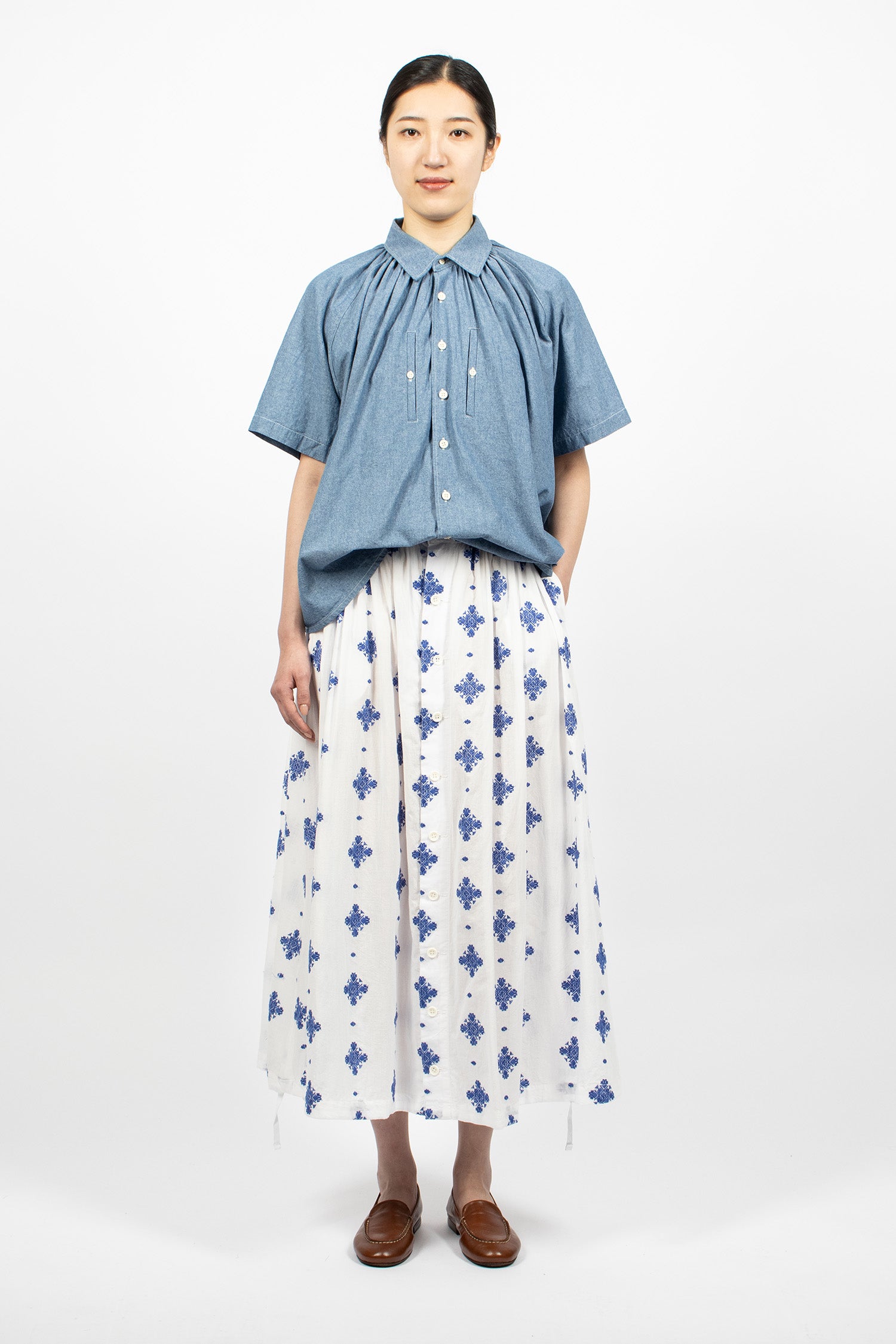 Gathered Skirt White/Crest Embroidery