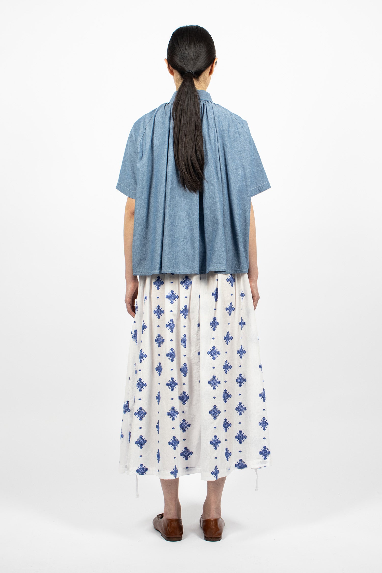 Gathered Skirt White/Crest Embroidery