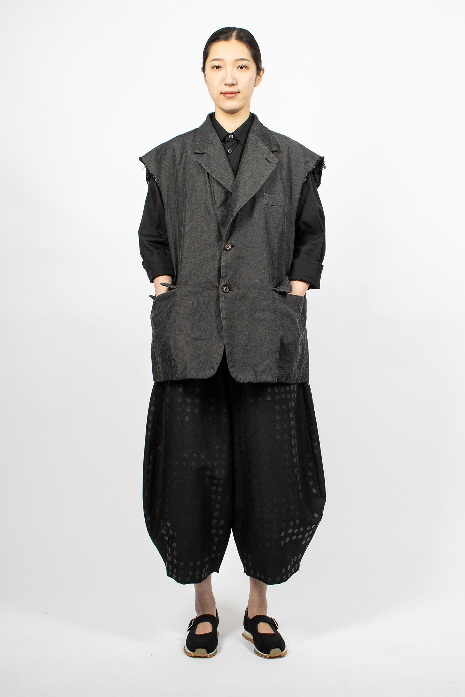 Distressed Sleeveless Jacket Black Twill