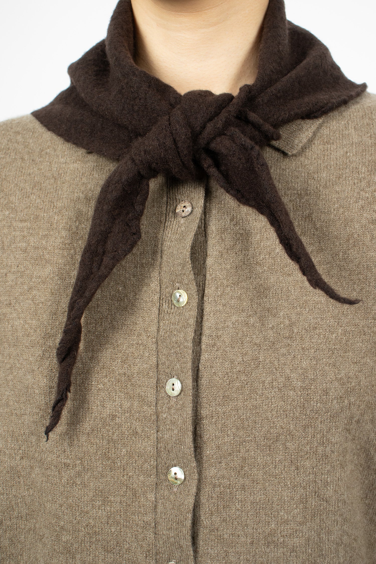 94_82 Soft Scout Scarf Chocolate