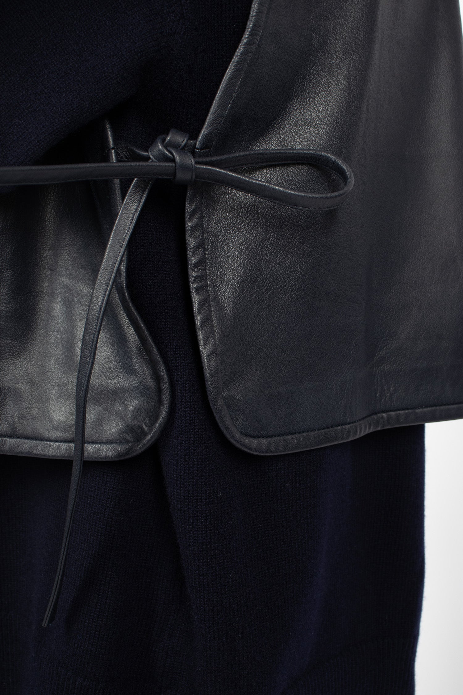 Strik Leather Vest Navy