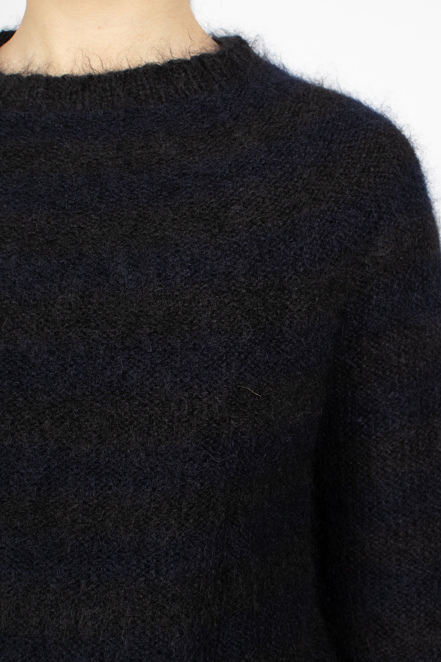 Hand-Knitted Stripe Sweater Black/Navy Blue