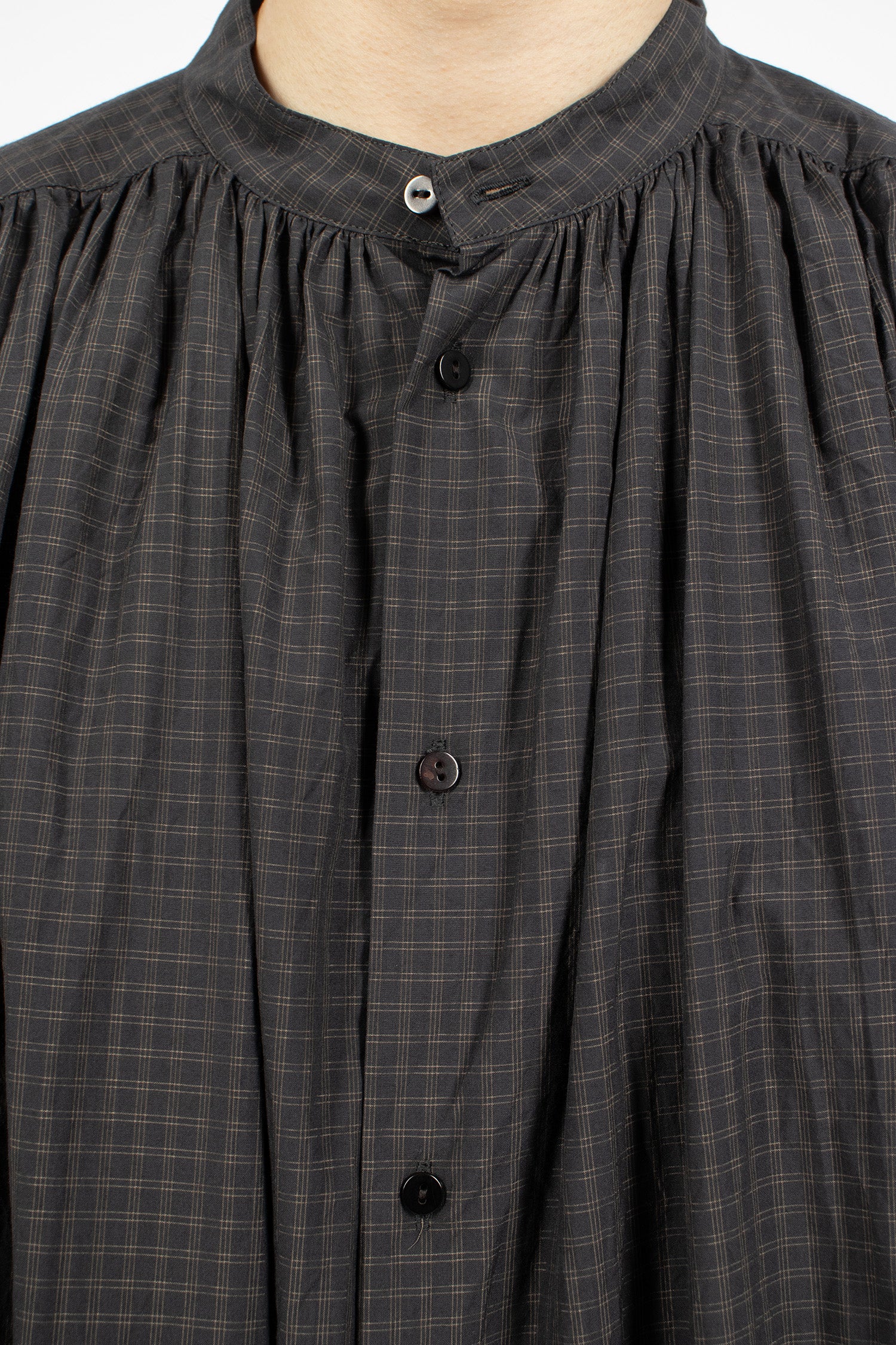 Pleated Sleeveless Shirt Ink/Khaki