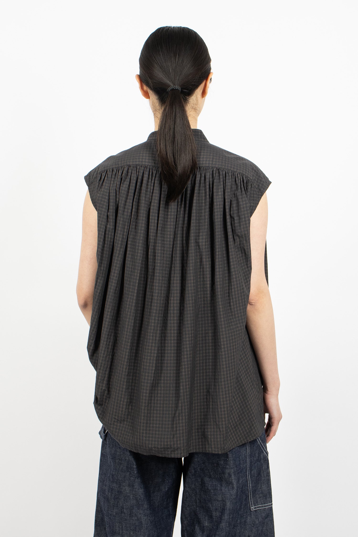 Pleated Sleeveless Shirt Ink/Khaki